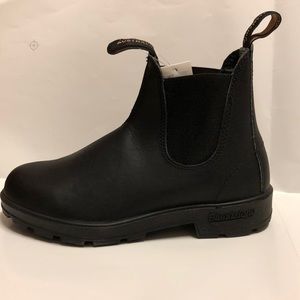 Blundstone 510 Chelsea Boots. Women US 8. New!
